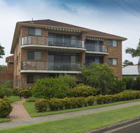 9 Braemar- skip hop and jump from everything - Taree Accommodation