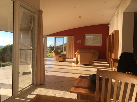 OceanScape Luxury Beachfront Villas - Taree Accommodation 10