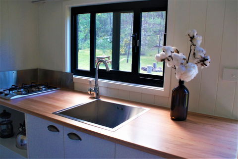 Christopher Tiny House - Taree Accommodation 8
