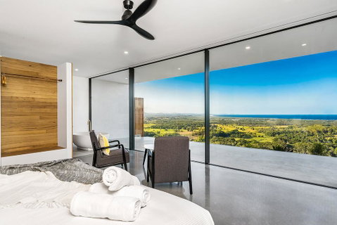 Sundays At Byron - Taree Accommodation 32