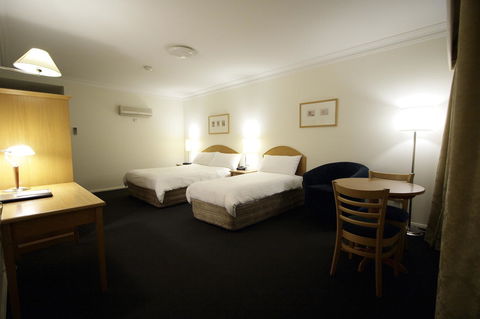 Carlyle Suites & Apartments - Taree Accommodation 6