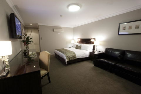 Carlyle Suites & Apartments - Taree Accommodation 4