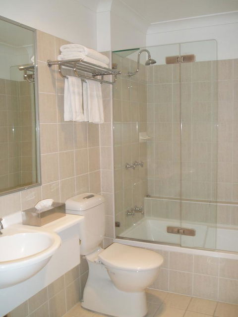 Carlyle Suites & Apartments - Taree Accommodation 22