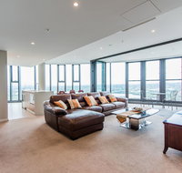 180 water view three bedroom wooden furniture - Taree Accommodation