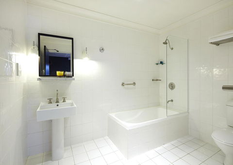 Harbour Rocks Hotel Sydney - Taree Accommodation 27