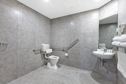 Argus Hotel Darwin - Taree Accommodation 23