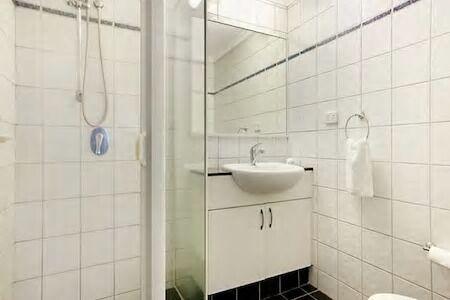 Central Studio, Darwin CBD Northern Territory - Taree Accommodation 9
