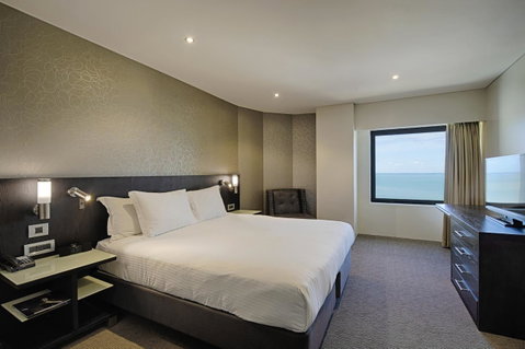 Hilton Darwin - Taree Accommodation 13