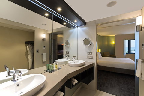 Hilton Darwin - Taree Accommodation 15