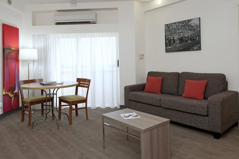 Novotel Darwin CBD - Taree Accommodation 8