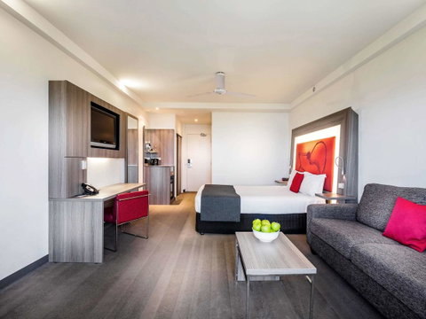 Novotel Darwin CBD - Taree Accommodation 33