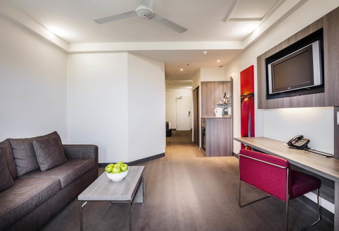 Novotel Darwin CBD - Taree Accommodation 15