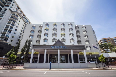 Novotel Darwin CBD - Taree Accommodation 10