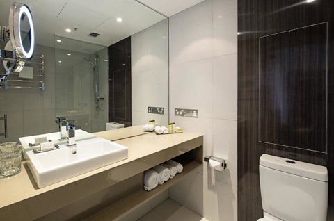 Hilton Garden Inn Darwin - Taree Accommodation 7