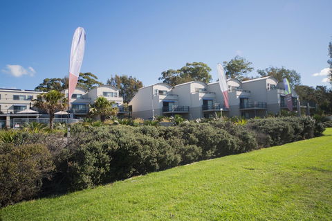 Corrigans Cove - Taree Accommodation 21
