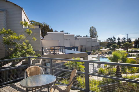 Corrigans Cove - Taree Accommodation 3