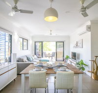 ZEN QUARTERS - The NOMADS PAD Near Nightcliff Markets  Sunset Foreshore - Taree Accommodation