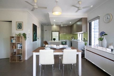 ZEN QUEST - The NOMADS PAD Near Nightcliff Markets & Sunset Foreshore - Taree Accommodation 28