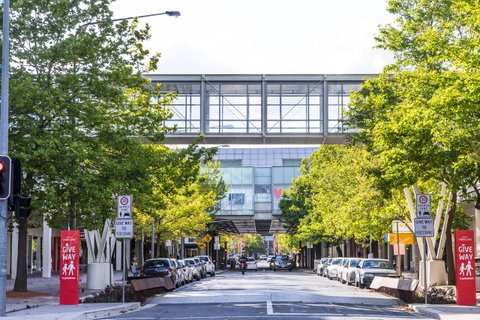 Highgate Executive Apartment City Walk Canberra - Taree Accommodation 36