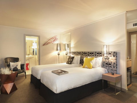 QT Canberra - Taree Accommodation 23