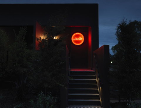 QT Canberra - Taree Accommodation 17