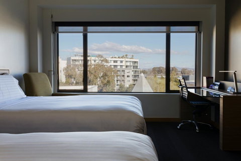 Crowne Plaza Canberra, An IHG Hotel - Taree Accommodation 18