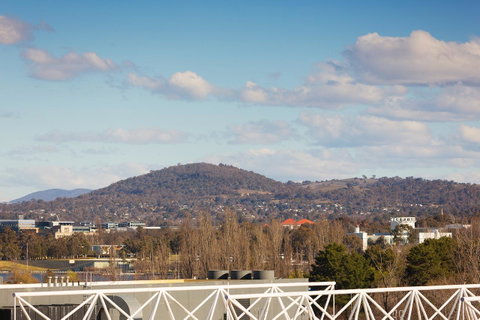 Crowne Plaza Canberra, An IHG Hotel - Taree Accommodation 16