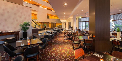 Crowne Plaza Canberra, An IHG Hotel - Taree Accommodation 4
