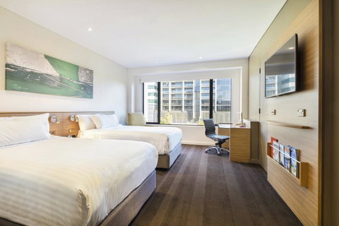 Crowne Plaza Canberra, An IHG Hotel - Taree Accommodation 31