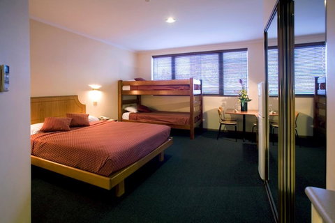 Madison Capital Executive Apartments - Taree Accommodation 1