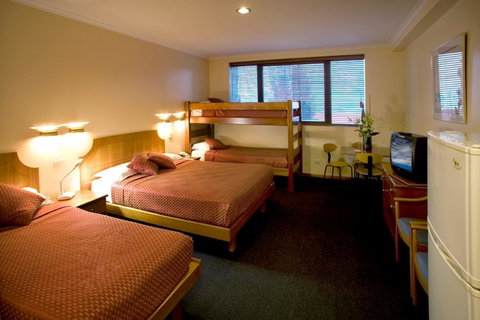Madison Capital Executive Apartments - Taree Accommodation 4
