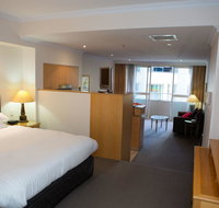 Bond 215 - Taree Accommodation