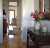 Book Keepers Cottage - Taree Accommodation