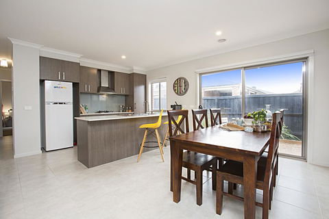 BOUTIQUE STAYS - Carinya - Taree Accommodation 3