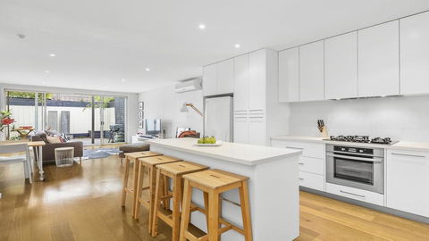 Boutique Stays - Port Haven - Taree Accommodation 1