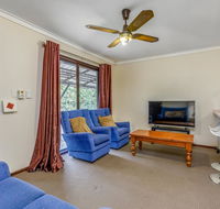 Bright Neat  Convenient House - Taree Accommodation