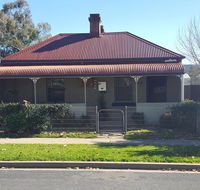 Browncoat Cottage Mudgee - Taree Accommodation