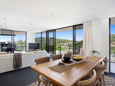 Burleigh Beach 2 Bedroom Apartment - Taree Accommodation 0