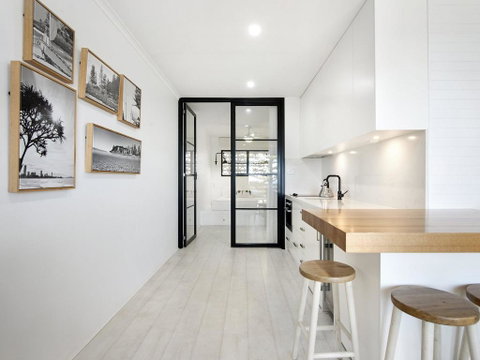 Burleigh By The Sea - Taree Accommodation 1