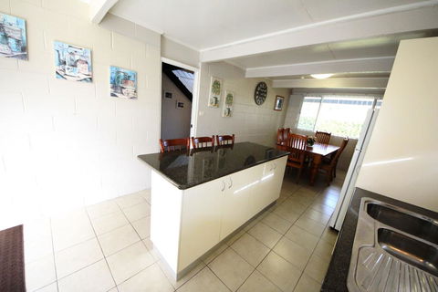 By The Beach At South West Rocks - Taree Accommodation 1