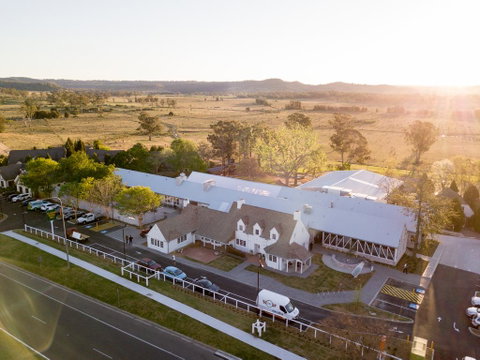 Camden Valley Inn - Taree Accommodation 0