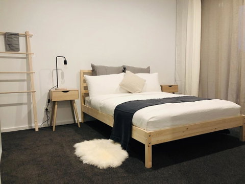 Canberra CBD Apartment 2BR 2BA 1Carpark - Taree Accommodation 1