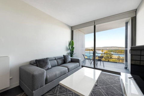 Canberra Luxury Apartment 5 - Taree Accommodation 0