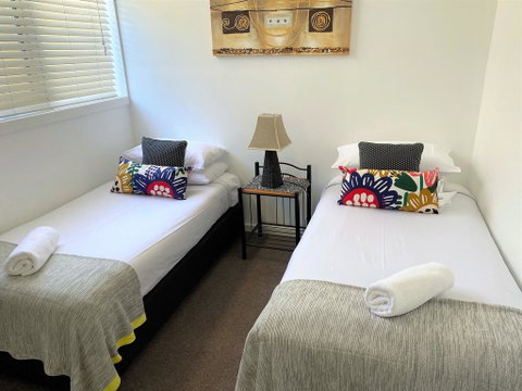Canberra Short Term And Holiday Accommodation - Taree Accommodation 1