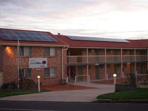 Canowindra Riverview Motel - Taree Accommodation 0