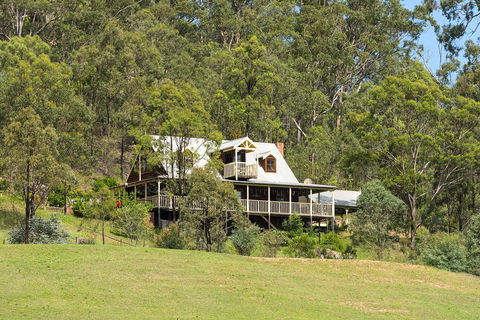 Cants Cottage - Taree Accommodation 0