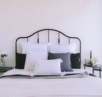 Capitol Executive Apartment on London Circuit - Taree Accommodation