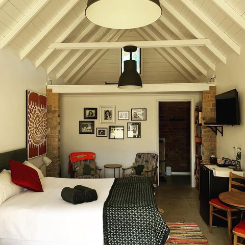 Casey Street Studio - Taree Accommodation 3