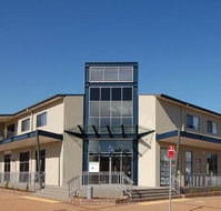 Centrepoint Apartments Griffith - Taree Accommodation
