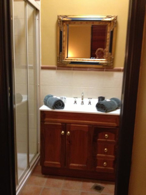 Church House B&B Gundagai - Taree Accommodation 1